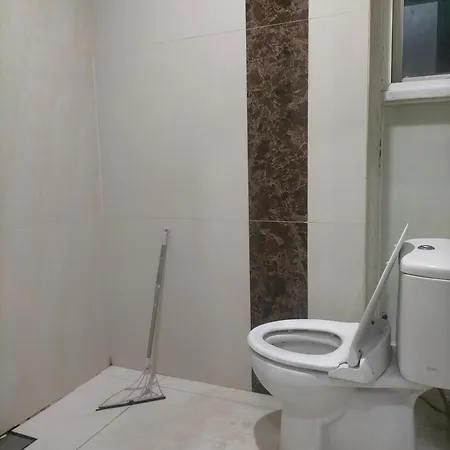 Kouzui Homestay Surabaya Exterior photo